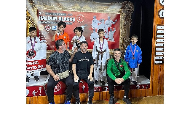 Kemer Belediyesi Karate Takımından 9 madalya görseli