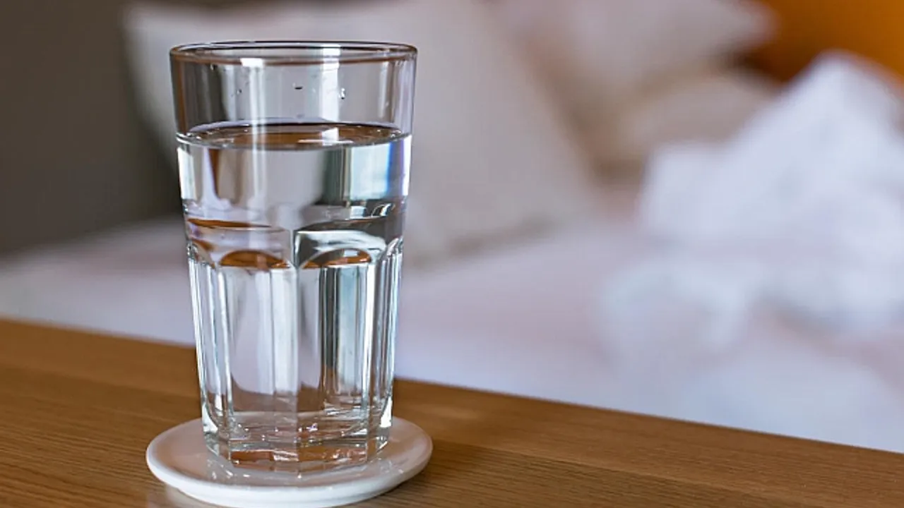 Günde Kaç Bardak Su İçmeliyiz? görseli