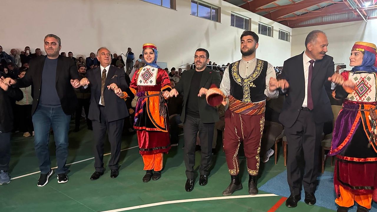 Arpaçay’da Aşıklar ve Halk Müziği Şöleni Coşkuyla Kutlandı görseli