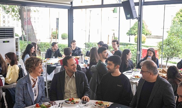 ÇYDD Bornova’da yeni üyelerle buluşma görseli