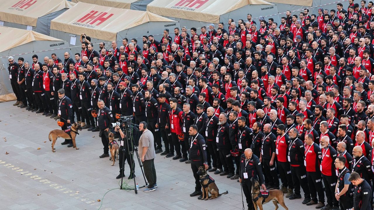 İHH 5’nci Afet Yönetimi Tatbikatı başarıyla gerçekleştirildi görseli
