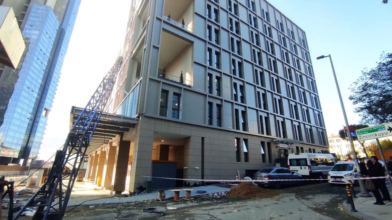 İstanbul Şişli’de kız öğrenci yurduna vinç devrildi görseli