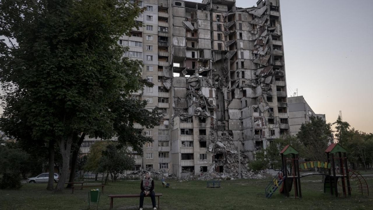 Ukrayna’da Rus hava saldırısı: 3 ölü, 26 yaralı görseli