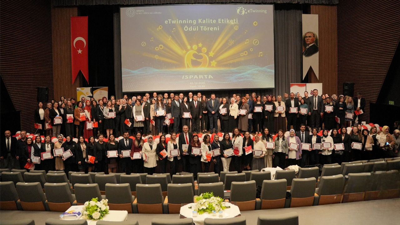 Isparta’da eTwinning başarısı: 204 öğretmene kalite etiketi görseli