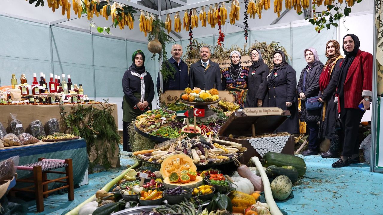 Vali Baydaş, Rize Gastronomi Günleri'ni ziyaret etti görseli