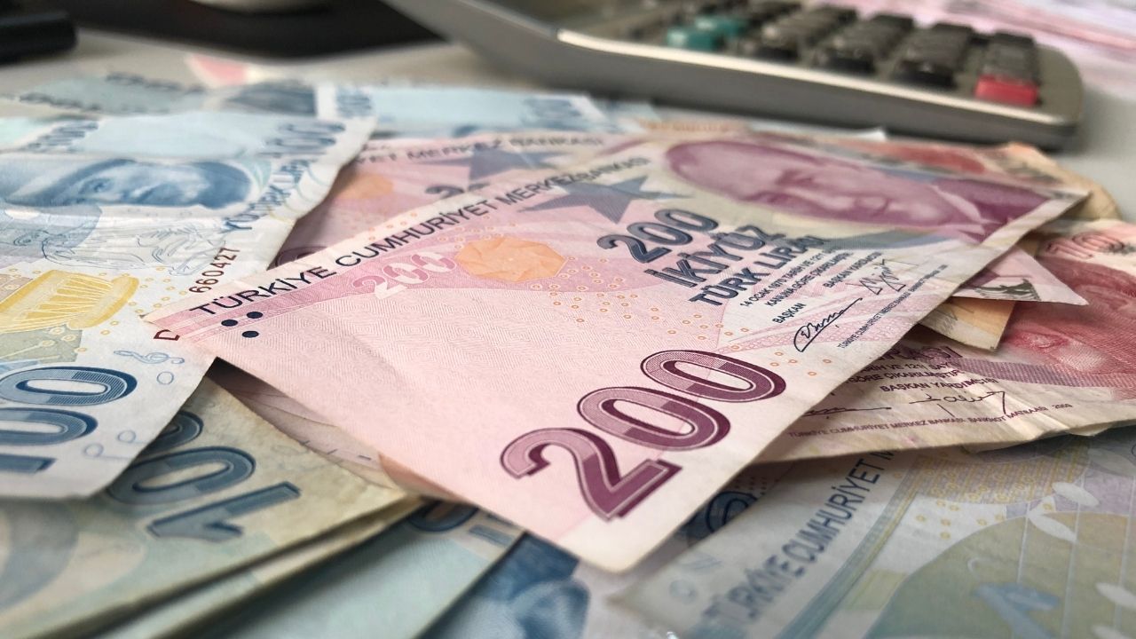 Memur ve emekli zammı çarşamba günü netleşiyor görseli
