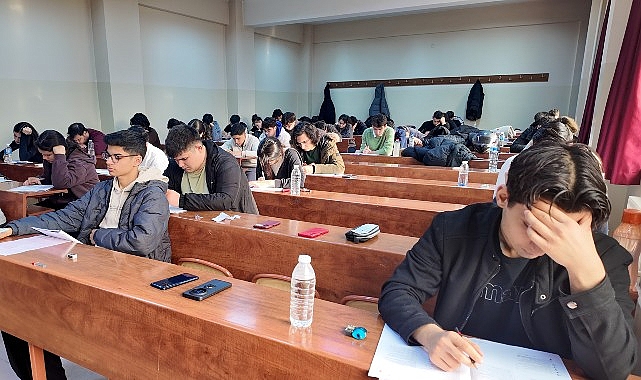 MSÜ Adayları İçin Gerçek Koşullarda Deneme Sınavı Yapıldı görseli