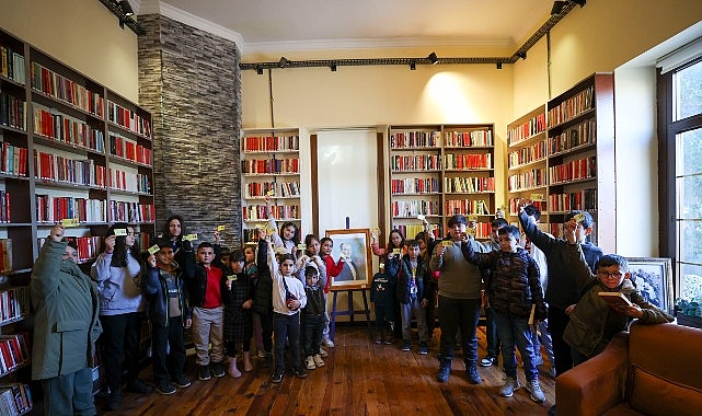 Bucalı çocuklar Cumhuriyet Kütüphanesi’ni keşfetti görseli