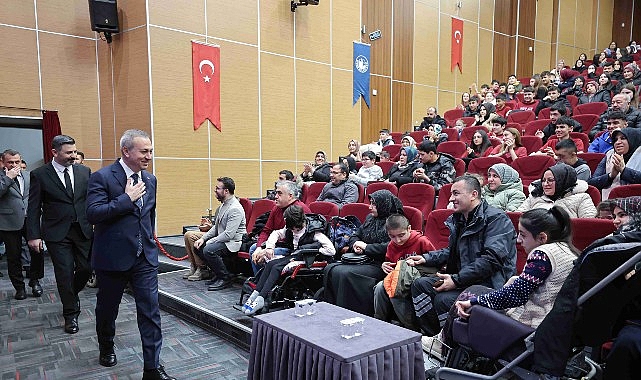 Özel Çocuklar İçin Güvenli Adımlar görseli