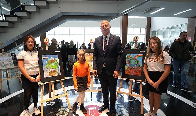 Gaziemirli çocuklar “Toprak” temalı resimleriyle iklim krizine dikkat çekti görseli