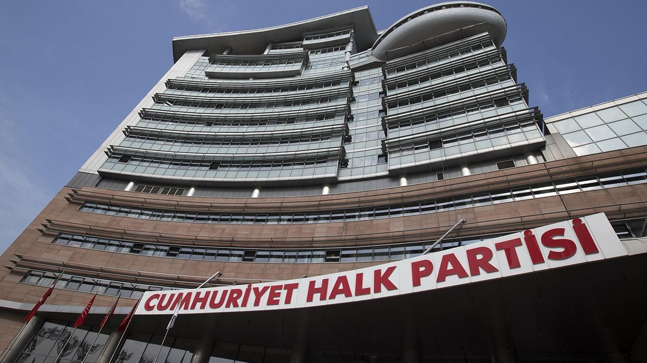 Aksu’da başkanın ardından 6 CHP’li meclis üyesi de istifa etti görseli
