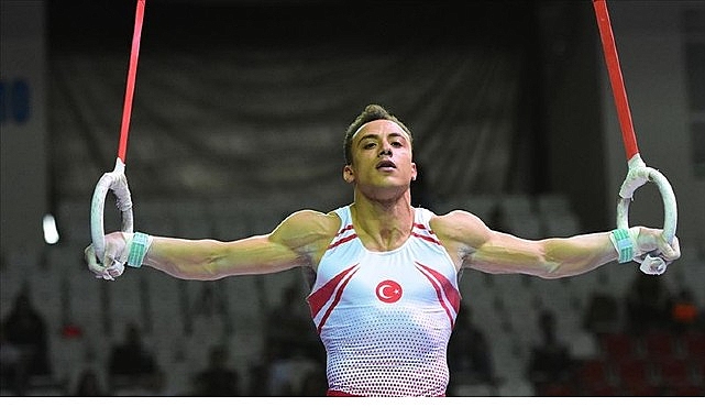 EÜ Mezunu Milli Cimnastikçi Adem Asil, dünya 2'ncisi oldu görseli