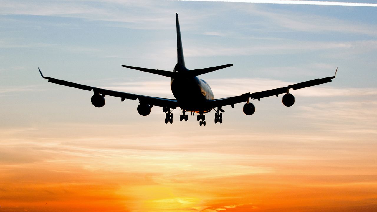 AB Komisyonu'ndan yeni adım: Uçakta sıvı kısıtlaması kalkıyor mu? görseli