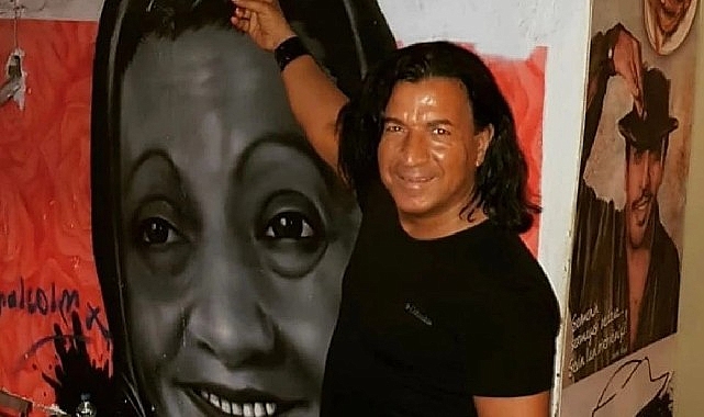 Adil Palta, 'Bizden Bize' ile kaldığı yerden devam ediyor görseli