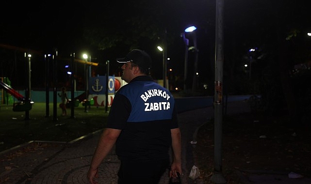 Bakırköy zabıtası çevreyi kirletenlere göz açtırmıyor görseli