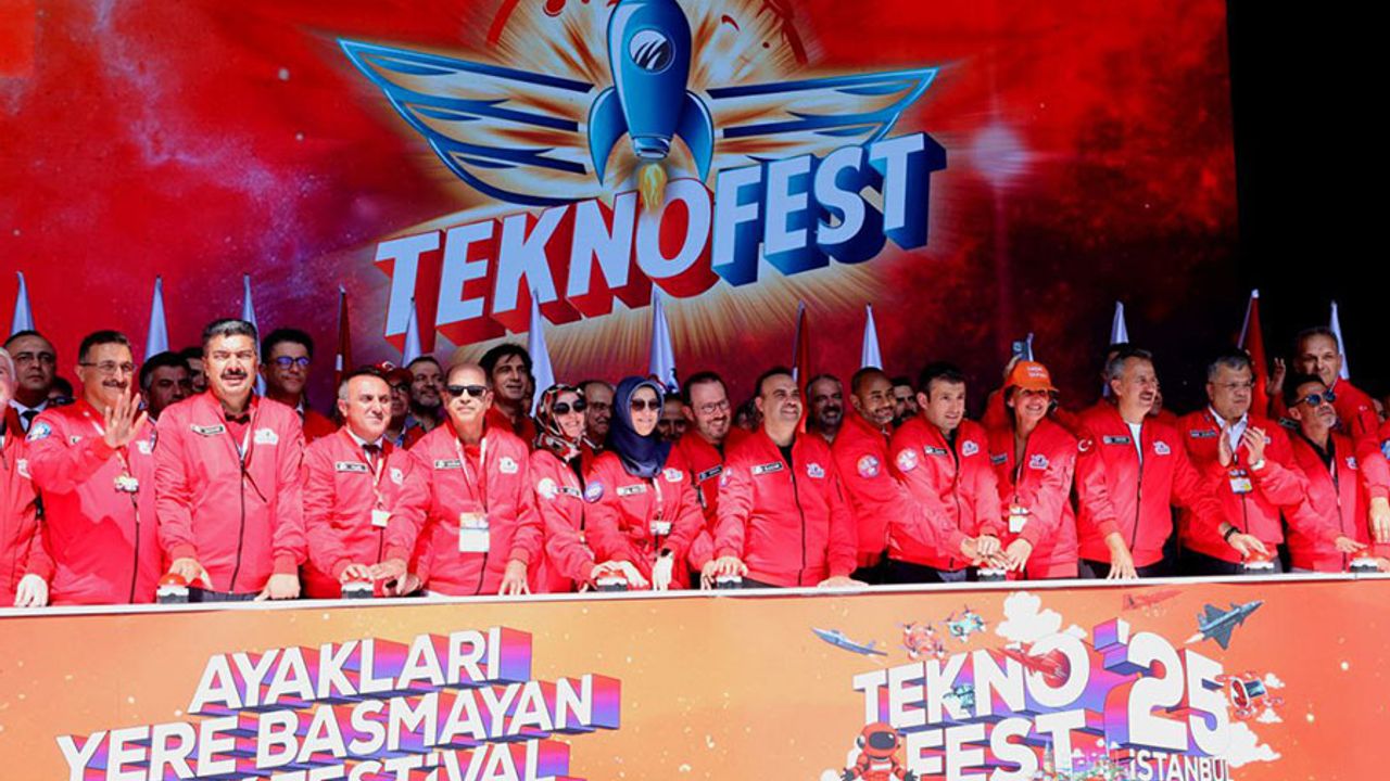 Teknoloji Ateşi İstanbul'da Yandı görseli