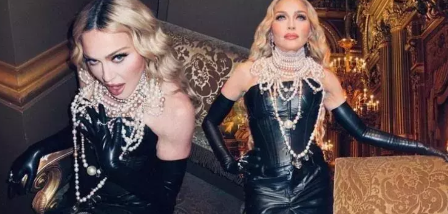 Madonna'dan Podyum Şovu: 67 Yaşında Manken Yürüyüşü! görseli