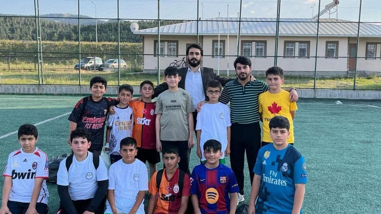 Yaz Kur’an Kursları Futbol Turnuvası Sarıkamış’ta büyük bir heyecanla başladı görseli