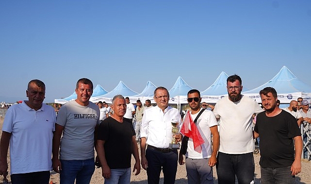 Ayvalık’ta İlk Kez Rahvan At Yarışları Düzenlendi görseli