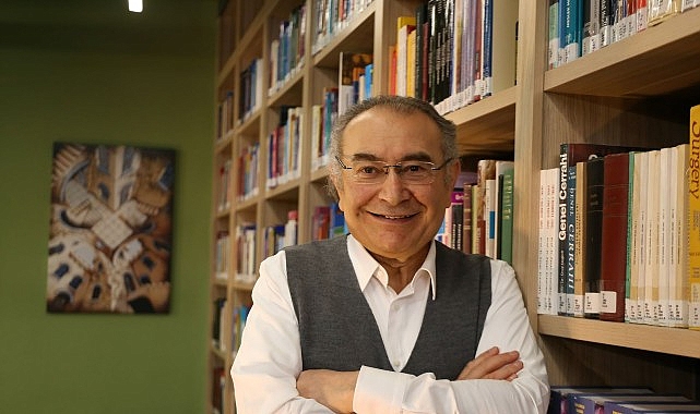 Prof. Dr. Nevzat Tarhan: “Anoreksiyada tedaviyi reddetmek, pasif bir intihar davranışı!” görseli