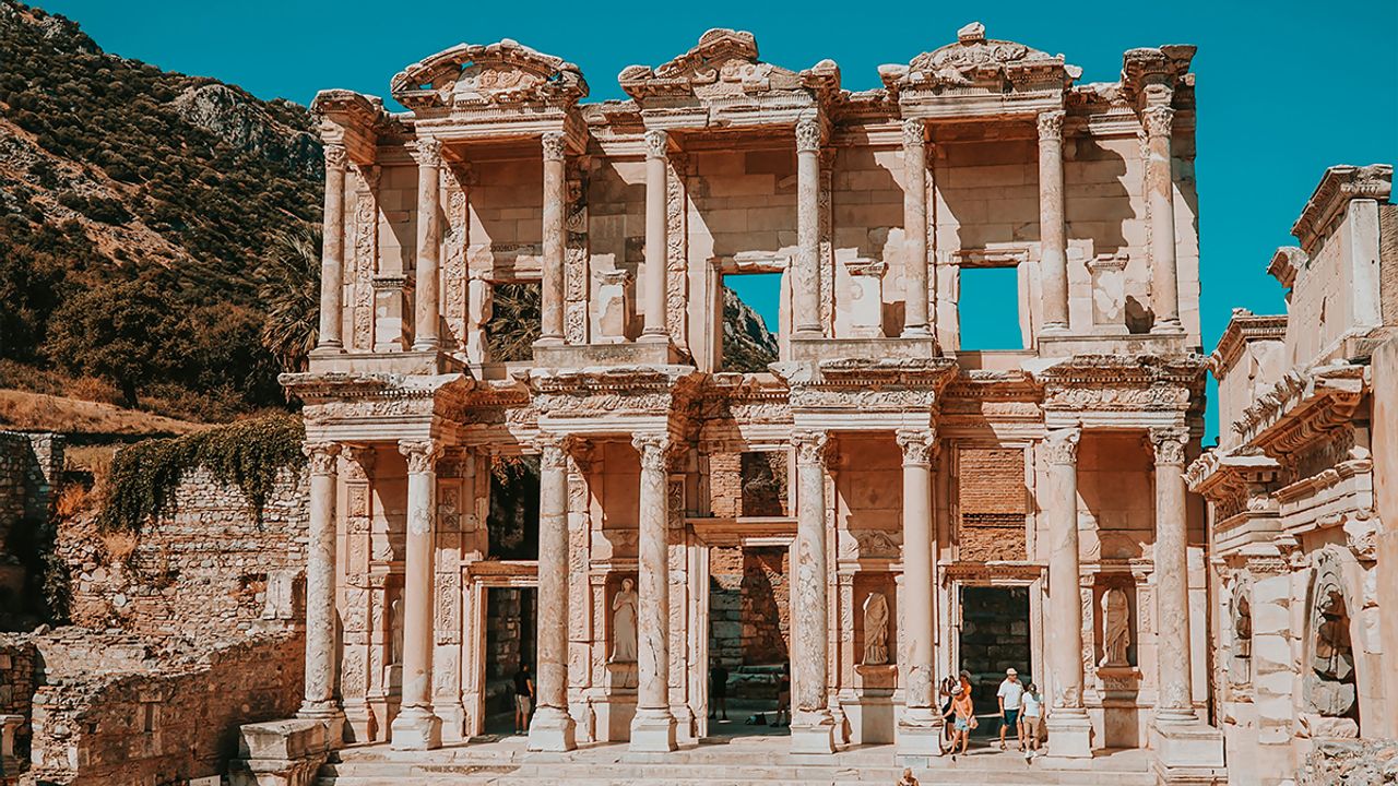 Kurban Bayramı tatili iç turizmi canlandırdı: Kıyılardan kültürel zenginliklere yoğun talep görseli