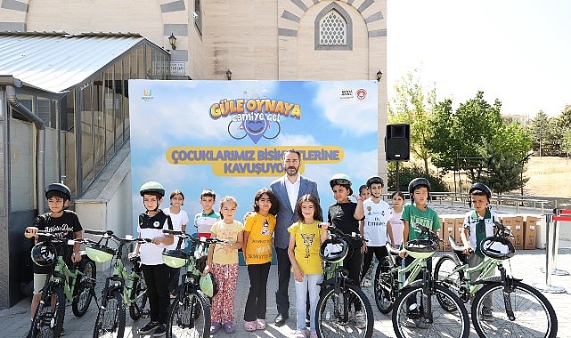 “Güle Oynaya Camiye Gel” Projesi Kapsamında Çocuklar Bisikletlerine Kavuşmaya Devam Ediyor görseli