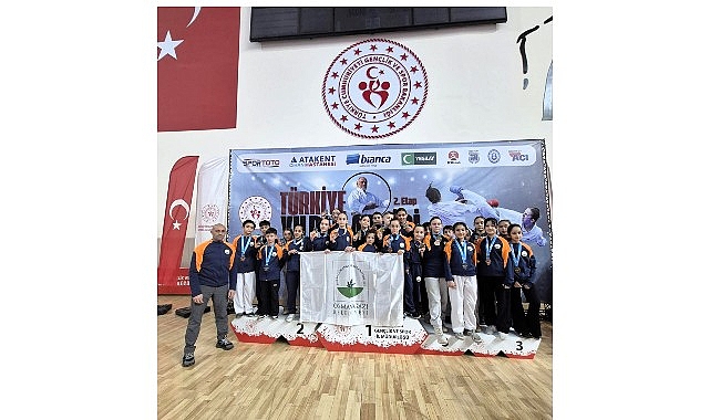Osmangazili Karateciler Madalyaya Doydu görseli