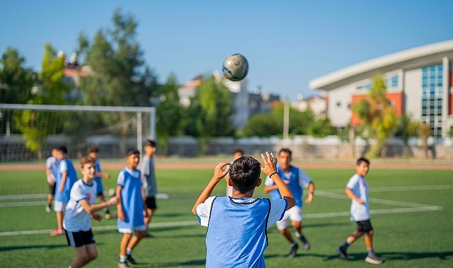 Milas Belediyesi Yaz Futbol Okulu’nda Antrenmanlar Devam Ediyo görseli
