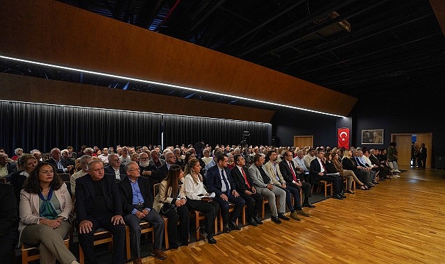 Babüroğlu Atatürk ve Cumhuriyet’i Anlattı görseli