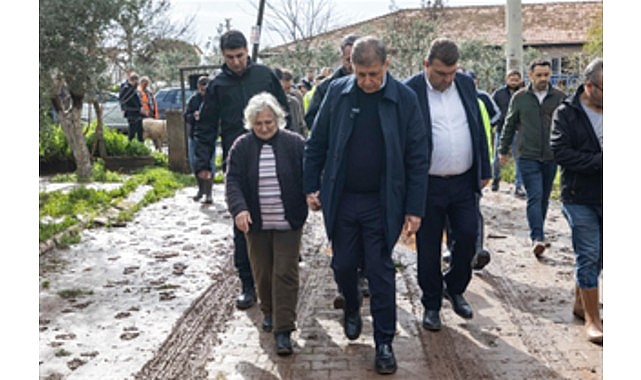 Başkan Tugay’dan Seferihisar’da yağıştan etkilenenlere yerinde destek görseli