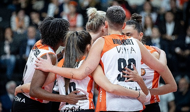 Eczacıbaşı Dynavit, Fenerbahçe Medicana’yı konuk etti görseli