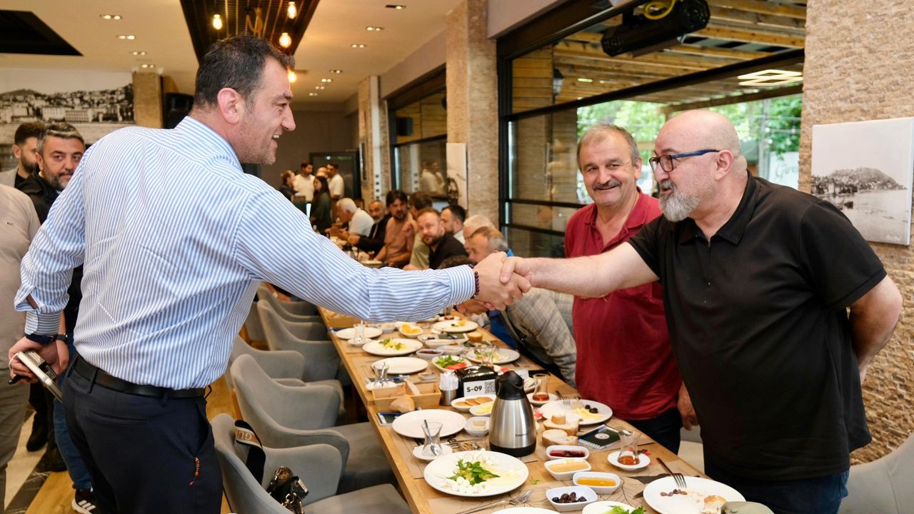Muhtarlar Fuat Köse'ye dertlerini anlattı görseli