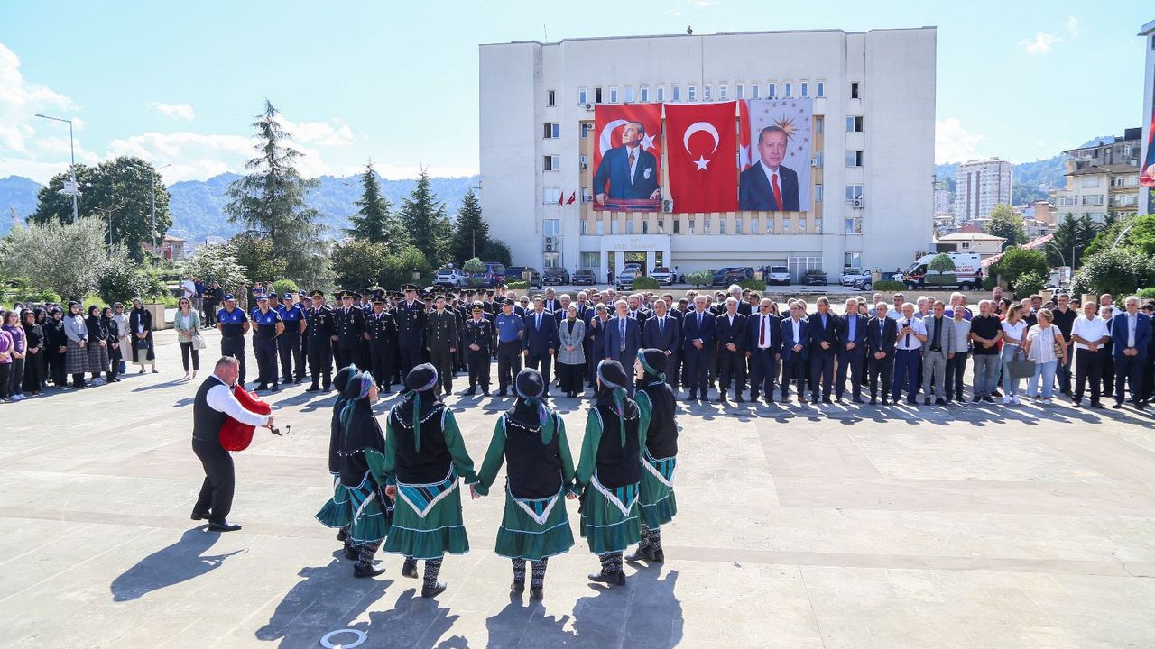 Atatürk'ün Rize'ye gelişinin 101. yılı görseli