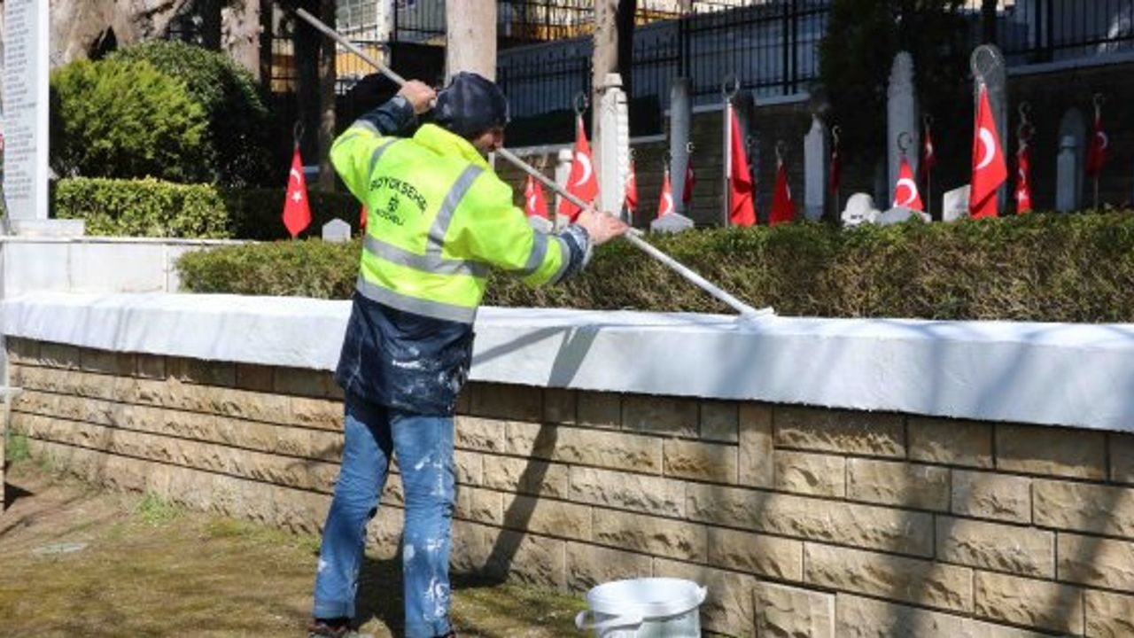 Şehitlikler, “18 Mart Çanakkale Zaferi” için hazırlandı görseli