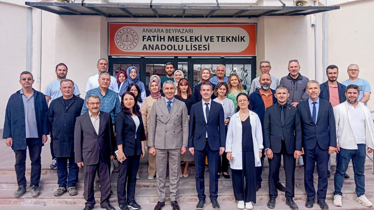 Kaymakamdan Fatih M. ve T. Anadolu Lisesi’ne ziyaret görseli