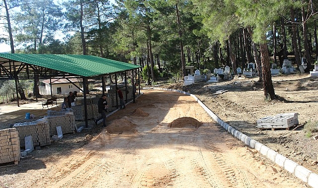 Büyükşehir’den Manavgat’ta mezarlıklarda çalışma görseli
