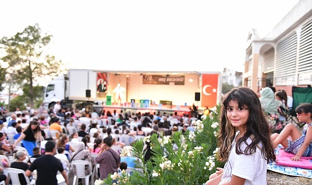 Çiğli’de yaz akşamları tiyatroyla şenleniyor görseli