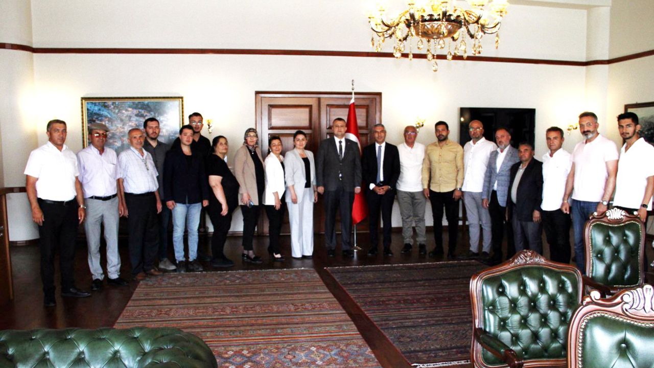 AK Parti Beypazarı İlçe Teşkilatından Kaymakam Ünal Coşkun’a ziyaret görseli