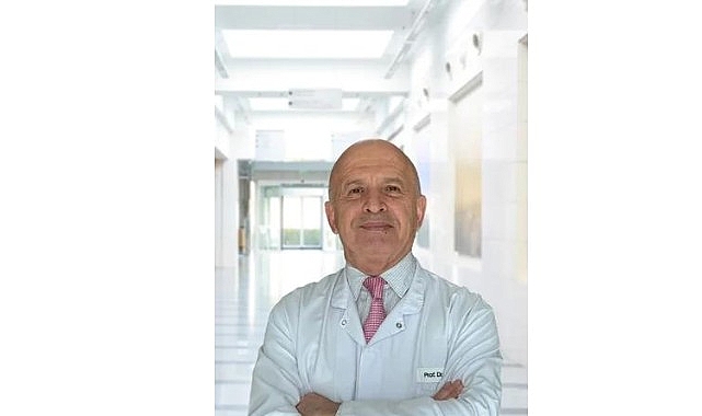 Robotik cerrahi titreyen elleri ortadan kaldırıyor görseli