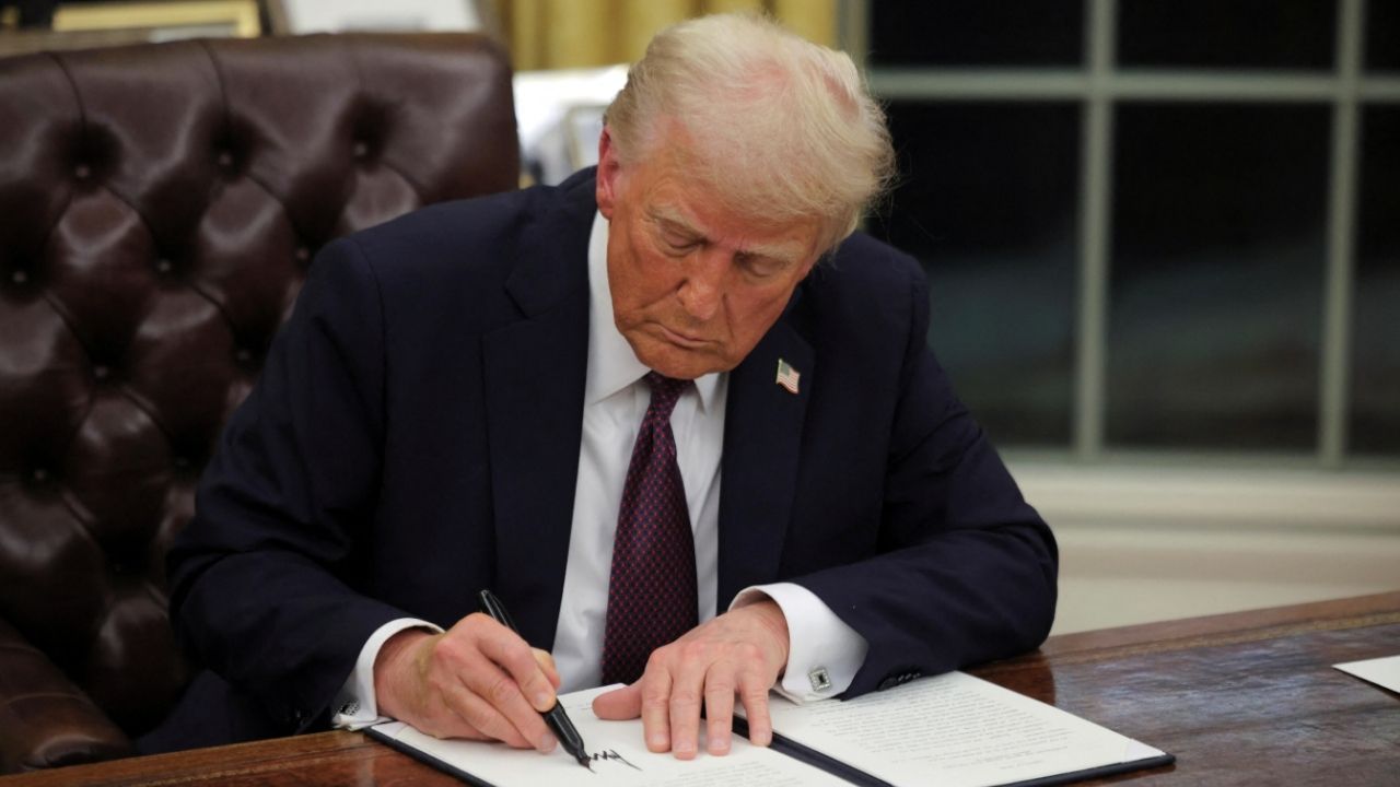 Trump: Gazze’de ateşkes süreci başlıyor görseli