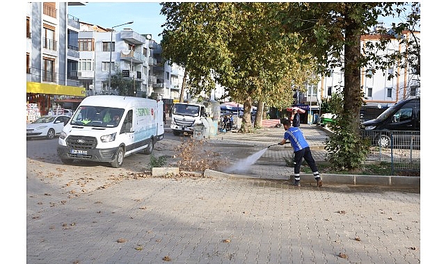 Temizlik Emekçileri Cumhuriyet Mahallesi’nde Yoğun Mesai Harcadı görseli