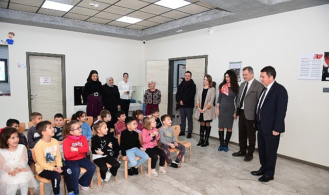 Çocukların Karnelerini Başkan Erkan Aydın Verdi görseli