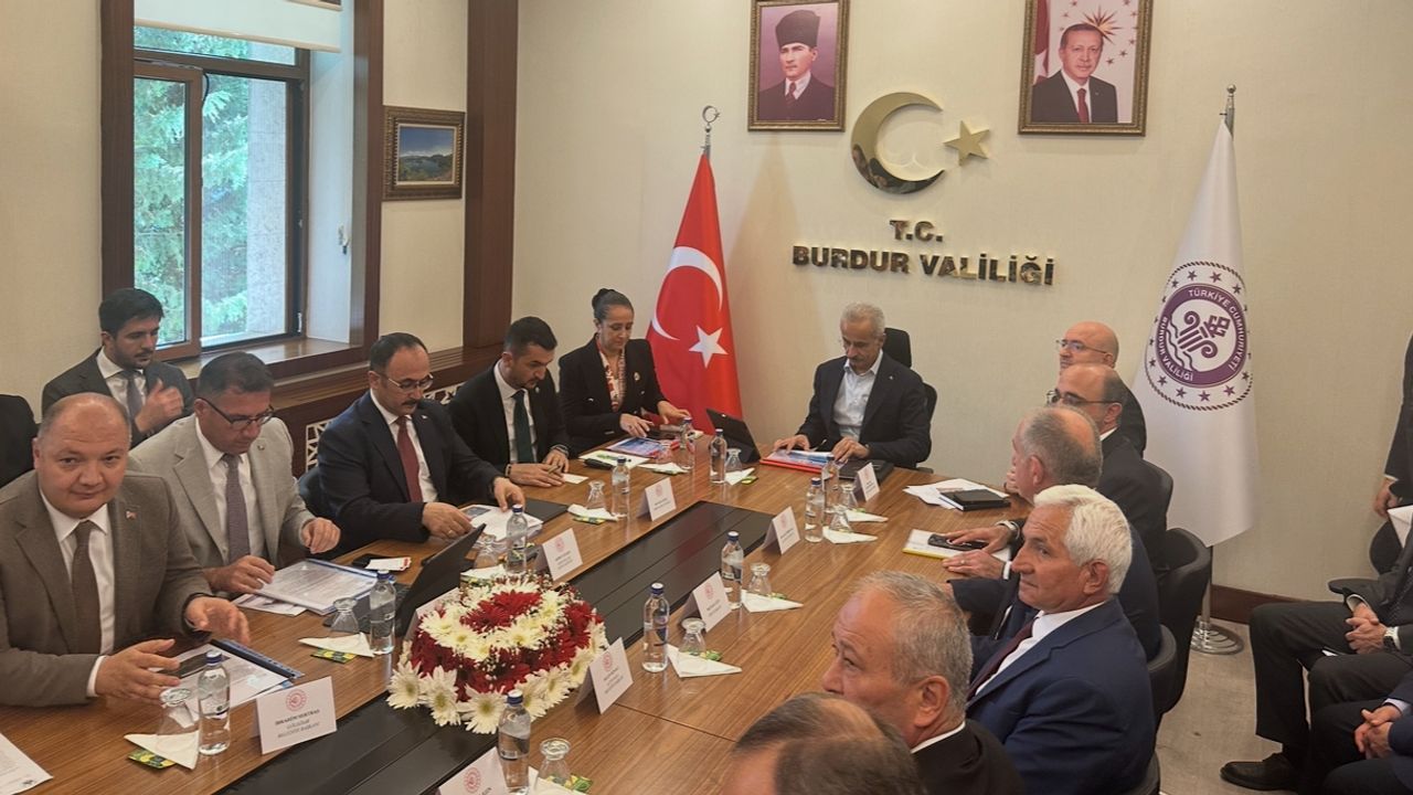 Bakan Uraloğlu’dan Batı Akdeniz illeri için önemli müjdeler görseli