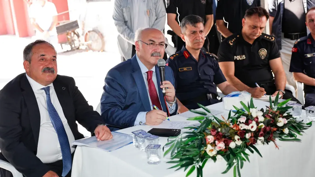 Vali Köşger, Dağlıoğlu Mahallesi’nde vatandaşlarla buluştu görseli