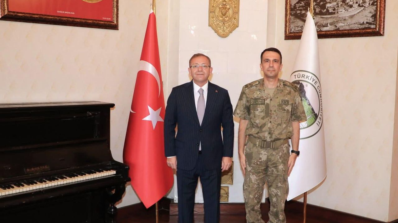 Vali Ziya Polat, Tuğgeneral Nail Türe’yi makamında ağırladı görseli