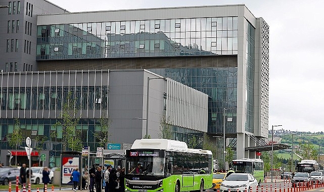 Büyükşehir, Şehir Hastanesi için ulaşım ağını genişletti: 14 yeni, direkt hat ile doğrudan ulaşım görseli