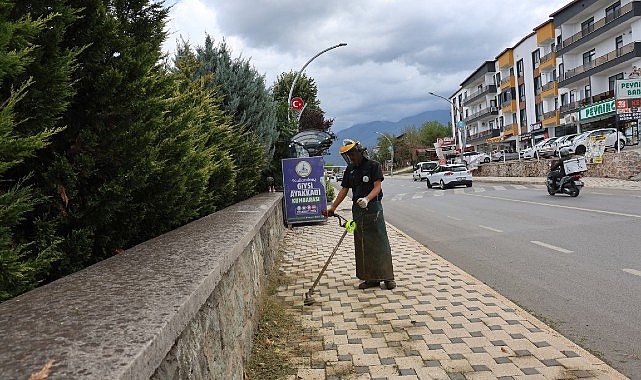 Kartepe’de Parklarda Yoğun Çalışma görseli