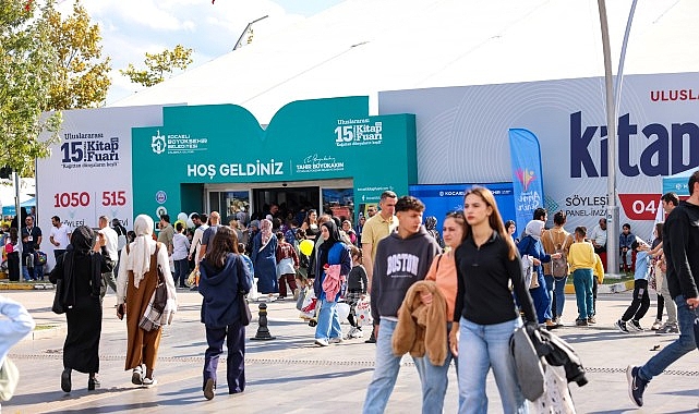 Sumud Filosu yolcuları Kitap Fuarı'na geliyor görseli