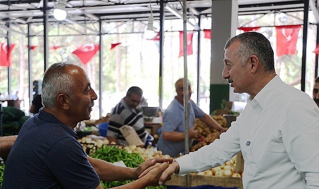 Perşembe Pazarı'nda Büyükakın'a yoğun ilgi görseli
