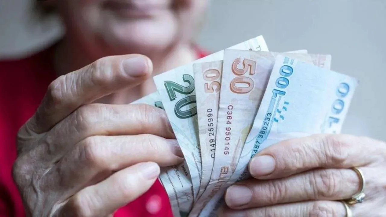 Emekli Bayram İkramiyesi Ne Kadar Oldu? görseli